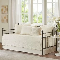 Madison Park Venice 6-piece Daybed Set Blush