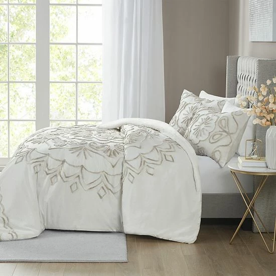 Madison Park Juliana 3-piece Tufted Cotton Chenille Comforter Set - Image 3