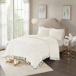 Madison Park 3-piece Virginia Cotton Chenille Medallion Fringe Coverlet Set Blush