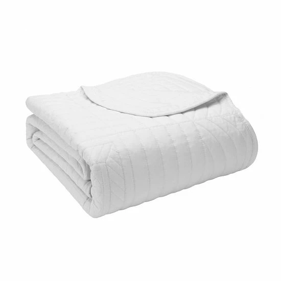 Madison Park Marino Oversized Quilted Throw With Scalloped Edges White